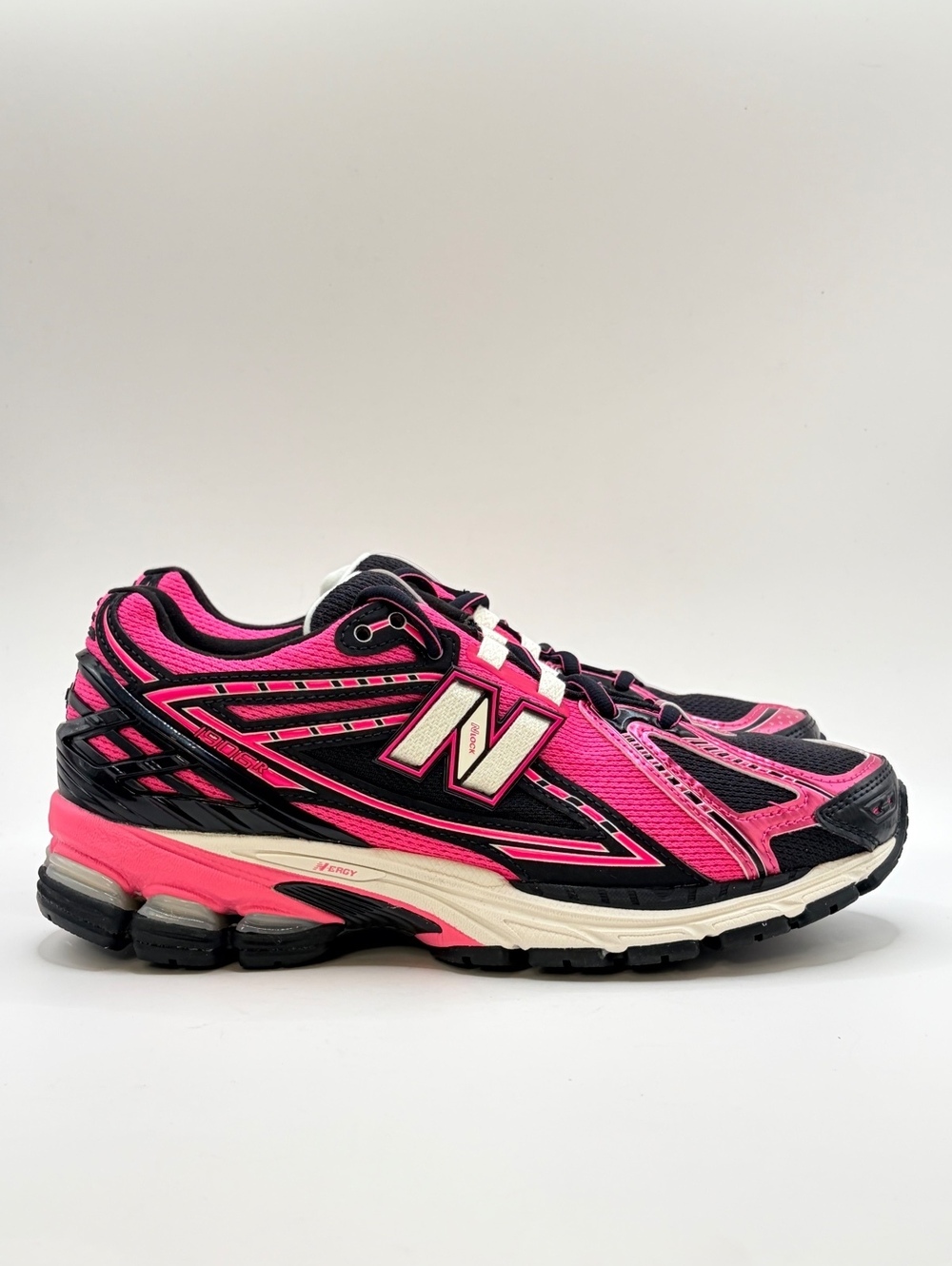 New Balance 1906R Pink Black Running Shoes 8 Womens